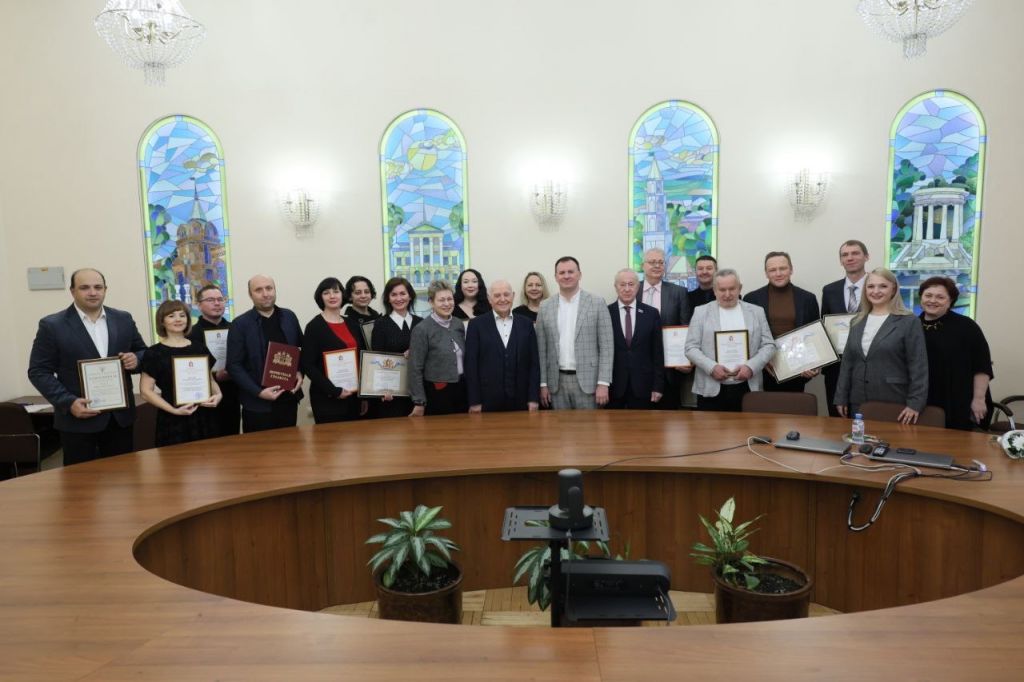 Ко Дню артиста первыми награды получили музыканты Свердловской филармонии